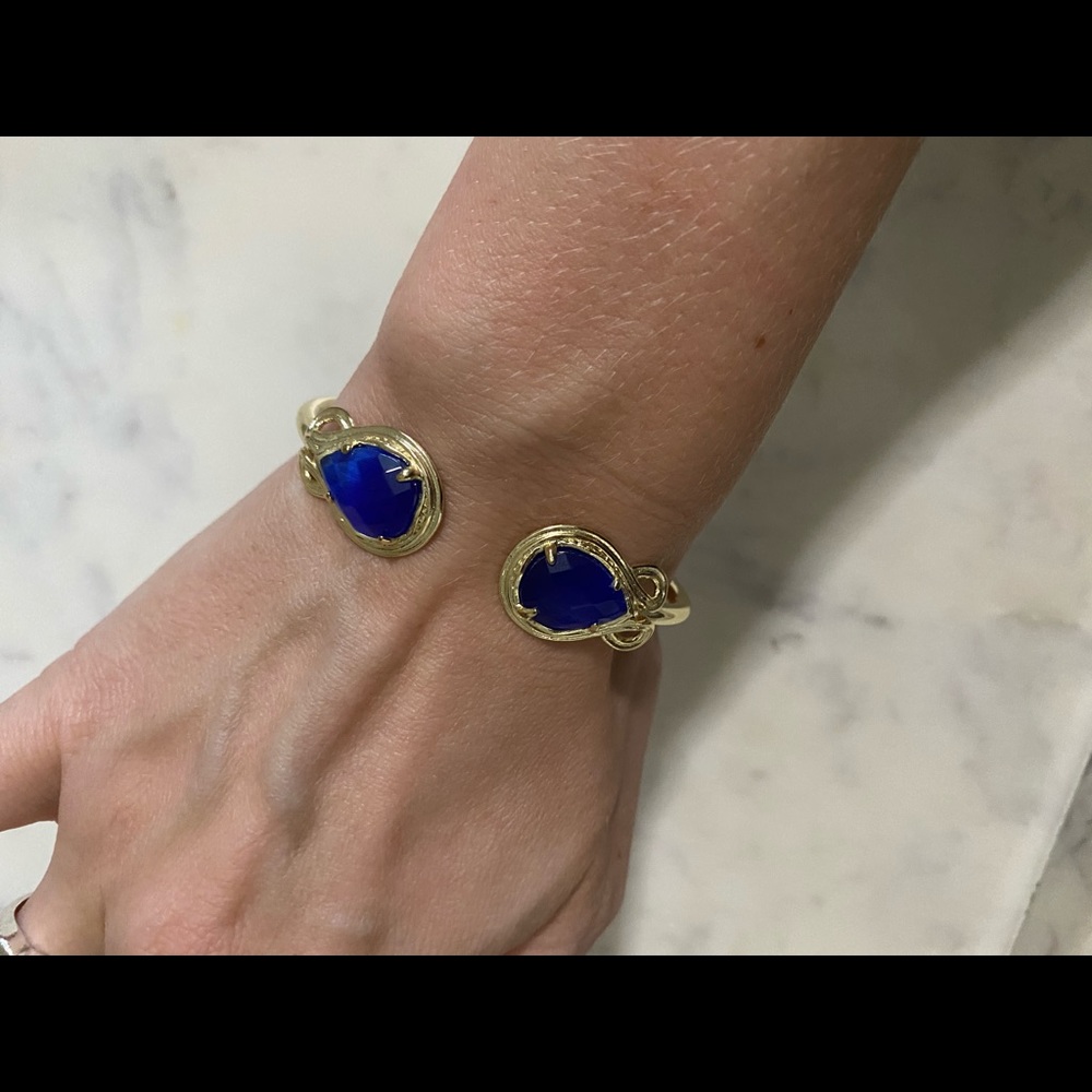 Kendra Scott bracelet